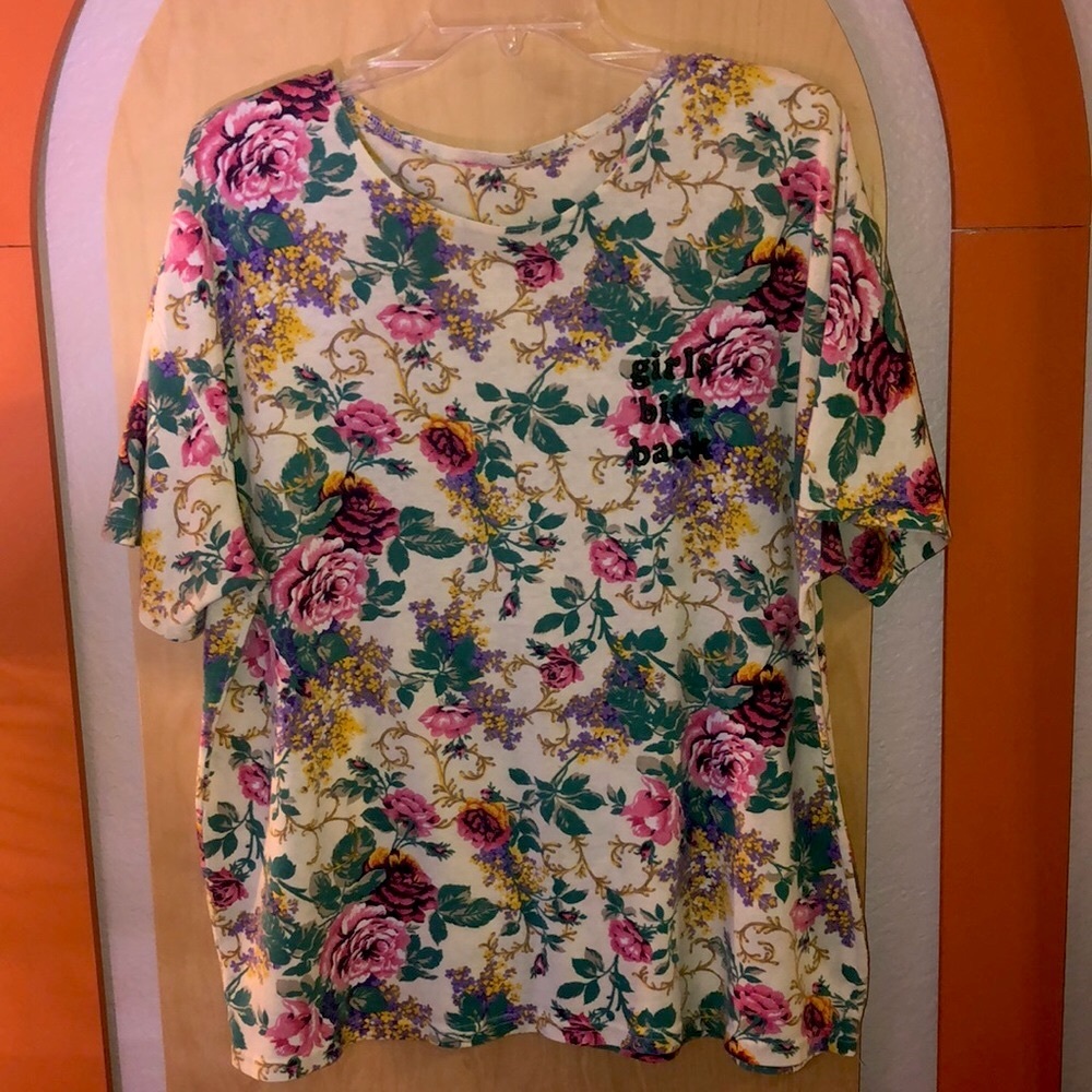 Embroidered thrift flip - Picture 2 of 3